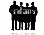 Watch Los simuladores online free.