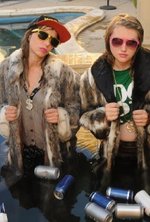 Watch Idiotsitter online free.